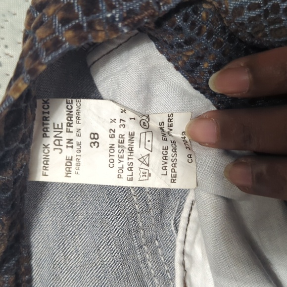 Frank Patrick Jane jeans with a suede touch to them - Picture 2 of 5